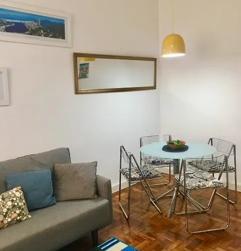 Paula Freitas Copacabana Rio de Janeiro